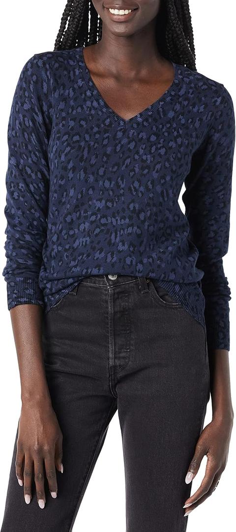 Amazon Essentials Women's Classic-Fit Lightweight Long-Sleeve V-Neck Sweater ( in Plus Size) (X-Large, Black Navy Cheetah)
