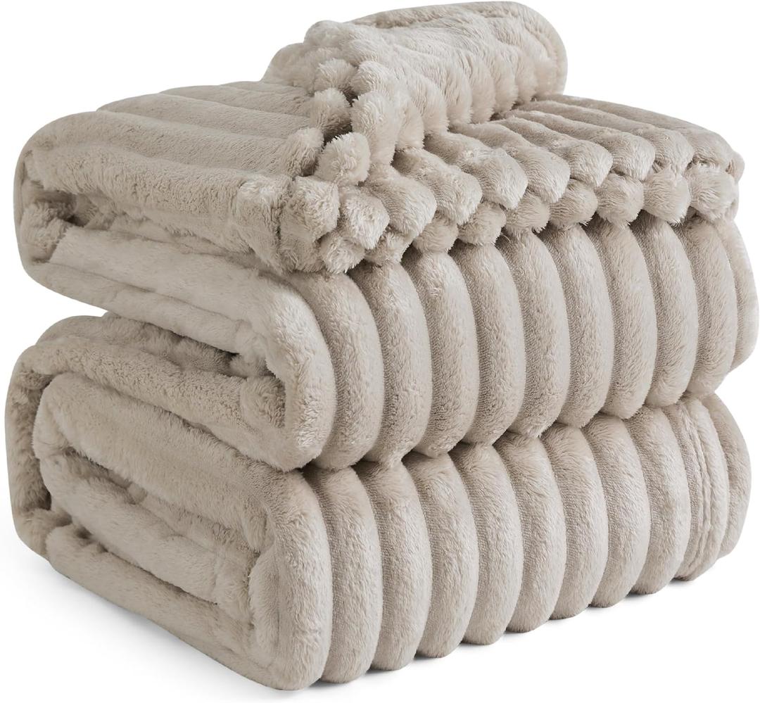 Bedsure King Size Blanket for Bed - GentleSoft Cozy Soft Blankets for Women, Cute Large Fleece Throws for Girls, Linen, 108x90 Inches