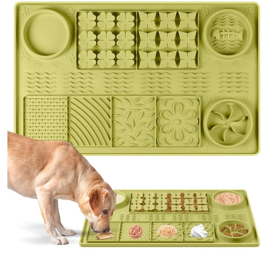 Bartuke Large Silicone Snuffle Mat, 32"x 20" Dog Lick Mat with Suction Cups, Slow Feeder for Small | Medium | Large | Multiple Dogs Slow Eating, Boredom Reducer (Green)