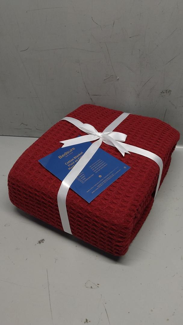 Bedsure 100% Cotton Blanket Twin XL Size for Bed - Breathable and Soft, Waffle Weave Blanket for Summer Spring, Red, 66x90 inches