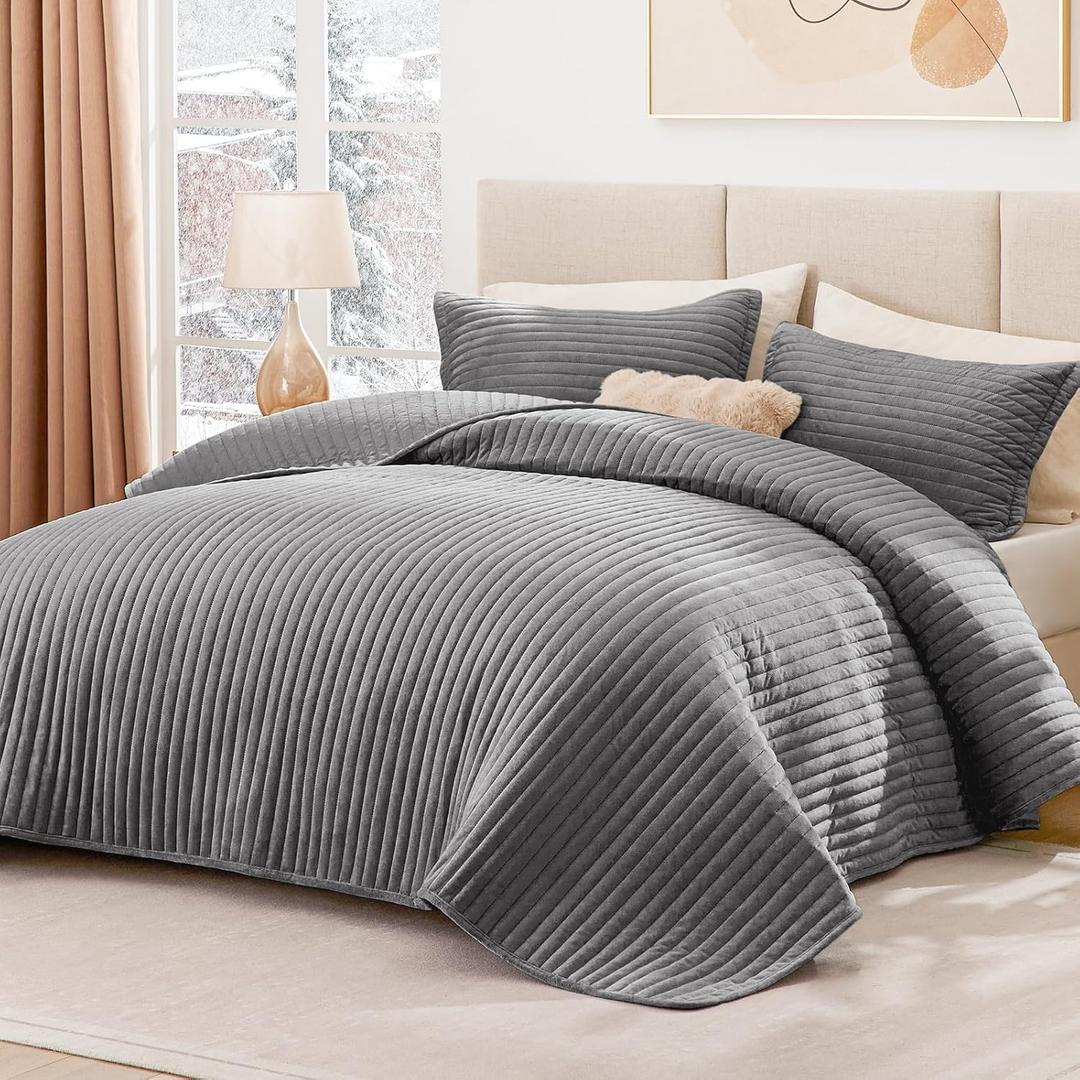 Love's cabin Velvet Quilts for Queen Bedspreads Bedding Set - Luxury Velvet Quilt Lightweight Bedspread - Striped Pattern Comforter Coverlet for All Season - Grey, 3 Piece (1 Quilt, 2 Pillow Shams)