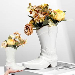 CroBlissful 8.7 Inch Cowgirl Boot Vase for Book Shelf Ceramic Cowboy Decoration Arrangements Nice Western Country Accent Vase Unique Boot Planter for Modern Aesthetic Room Wedding Decor (White)