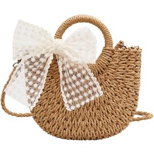 Hand - woven straw tote bags with bow decorations. They have shoulder straps, are convenient and compact, and are stylish small backpacks. They are suitable for vacations, dinners, beaches, camping