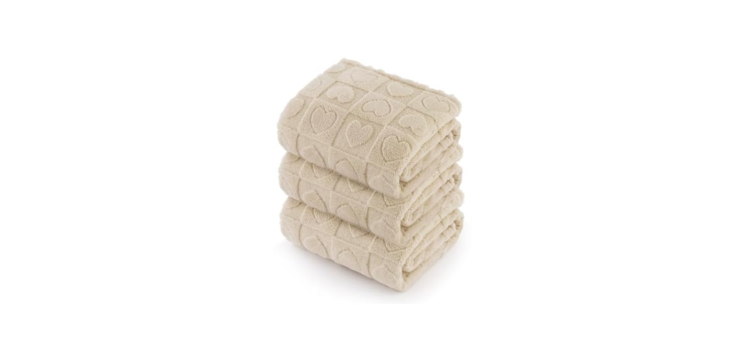 Bedsure 1 Pack 3 Dog Blankets for Small Dogs - 3pcs Washable Fluffy Fuzzy Puppy Cat Blanket with Premium 300GSM Coral Fleece Soft for Pet Kitten Doggy, 16x23, White
