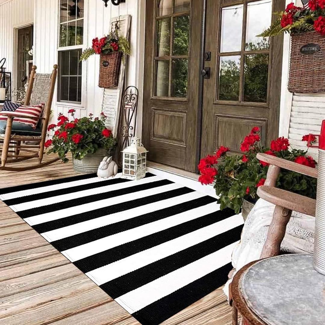 Black and White Area Rug 35.4 x 59 Inches Striped Front Door Mat Front Porch Rug Hand-Woven Machine Washable Indoor/Outdoor Layered Door Mats for Entryway/Bedroom/Outdoor