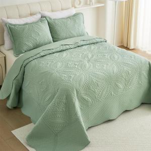 Cmfshape Oversize King Bedspread 128"x120",3 Piece California King Quilt,Lightweight Green Quilt Set for All Season,Modern Coin Pattern Bedding Set, Green