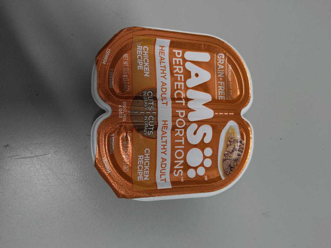 Iams Grain Free Adult Chicken Wet Cat Food Pack of 24 By 06/27/27