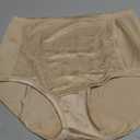 Vanity Fair Women's Smoothing Comfort Brief Panties with Rear Lift (8, 2 Ply - Beige Lace)