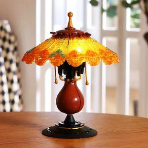 Retro Table Lamp Toy Building Set, Home Dcor Accessory for Adults, Building Blocks Set for Couples, Ideas Gift for Mother's Day Decoration 804 Pieces (Mini Building Blocks)