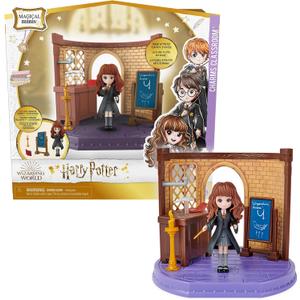 Wizarding World Harry Potter, Magical Minis Charms Classroom with Exclusive Hermione Granger Figure and Accessories, Kids Toys for Ages 5 and up