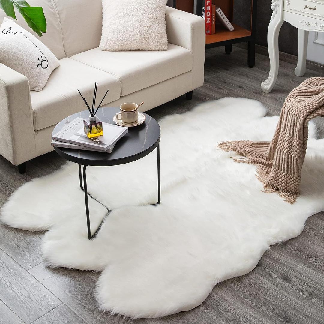 Carvapet Soft Fluffy Rugs Faux Fur Sheepskin Area Rug for Bedroom Floor Mat Carpet for Living Room Nursery 4 x 6 Feet,White