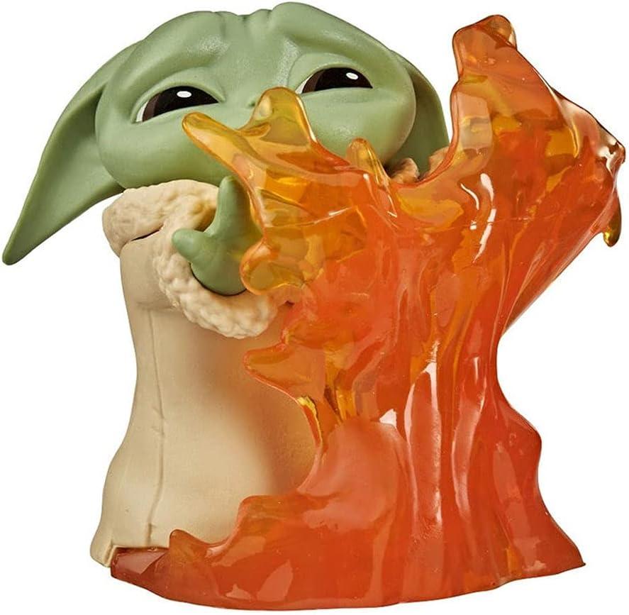 Star Wars The Bounty Collection Series 2 The Child Collectible Toy 2.2-Inch Baby Yoda Stopping Fire Pose Figure