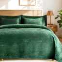 Luxury Velvet Quilt Set Queen Size 3 PiecesSoft Cozy Oversized Striped Velvet Comforter Set with 2 Pillow ShamsLightweight Coverlet Bedspread Bedding Set for All Seasons(Forest Green,90"x96")