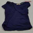 QINSEN Women's V Neck Short Sleeve T Shirts Double Lined Tee Seamed Cup Going Out Tops (Large, Estate Blue)