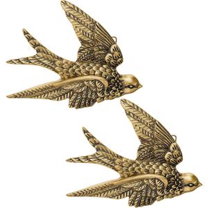 2 Pcs Vintage Bird Wall Sculpture Decor Art 4.7 Inch Antique 3D Sculpted Hanging Bird Resin Wall Art Golden Brass Floating Ornament for Living Room Garden Outdoor, Gifts for Couples Housewarming