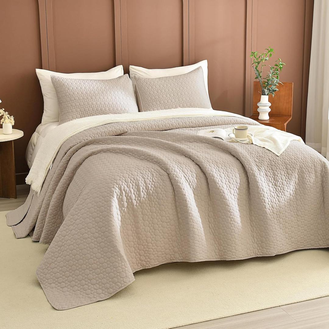 Lady Ann Oversized King Bedspread 128x120, 3Pcs Extra Large Farmhouse Lightweight King Quilt Bedding Set Soft Quilted Leaves Pattern Printed Bedspreads for All Season