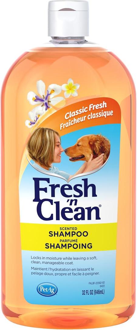 PetAg Fresh n Clean Scented Shampoo, Classic Fresh Scent - 32 oz - Moisturizes with Vitamin E & Aloe Vera - Strengthens & Repairs Coats - Soap Free