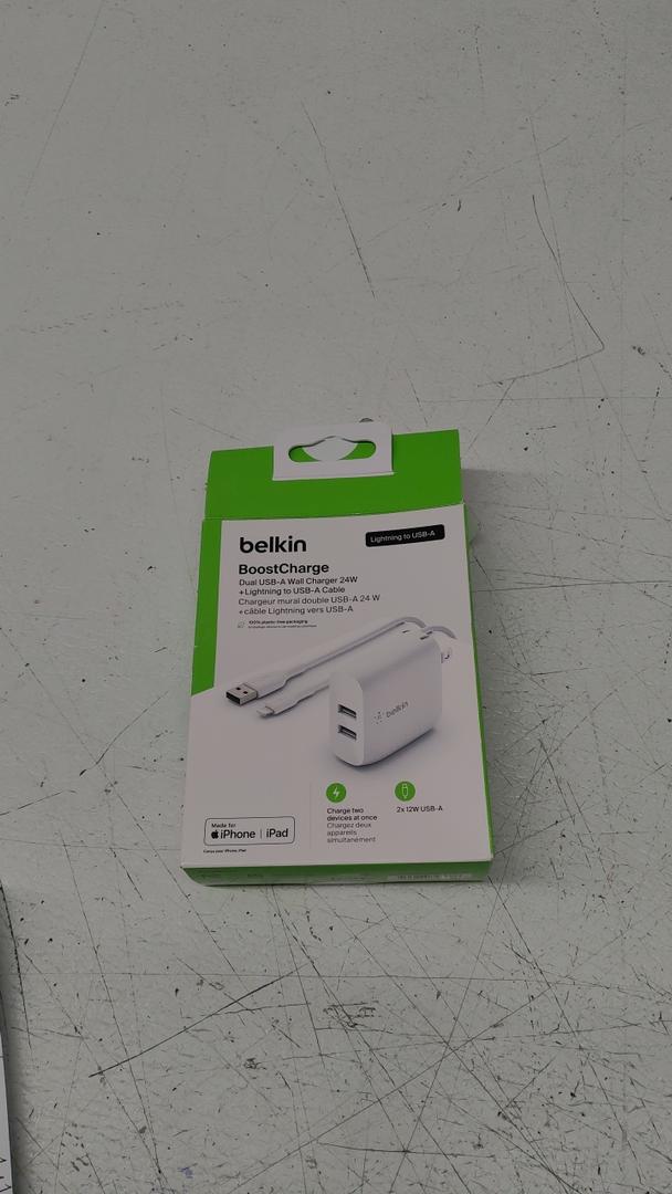Belkin 24W Dual Port USB Wall Charger - Lightning Cable Included - iPhone Charger Fast Charging -iPhone 14, iPhone 13, iPhone 12, iPhone 11, iPad Pro, Samsung & more, White