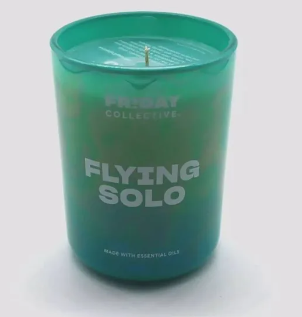 YANKEE CANDLE FRIDAY COLLECTIVE FLYING SOLO SINGLE WICK CANDLE 8 OZ