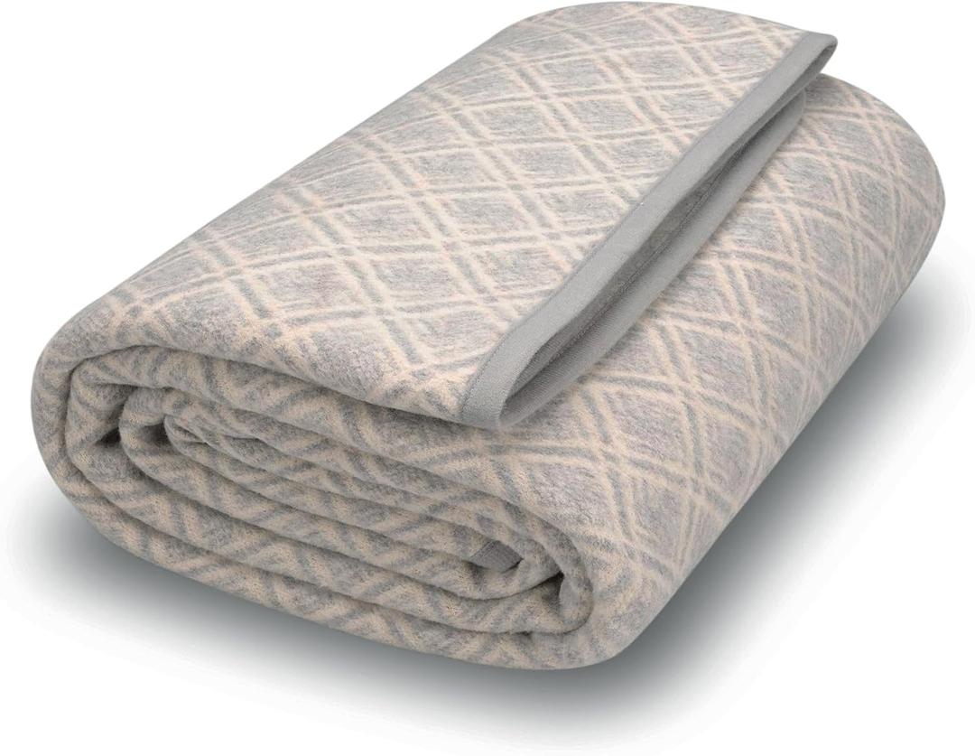 ACUSHLA Merino Wool Blanket Warm Throw Camping Outdoor Travel,Gray Plaid, Size 79" x 63"