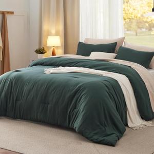 Bedsure Queen Size Comforter Set, Forest Green Soft Prewashed Bedding for All Seasons, 3 Pieces GentleSoft Down Alternative Bed Set, 1 Lightweight Comforter (90"x90") and 2 Pillowcases (20"x26")