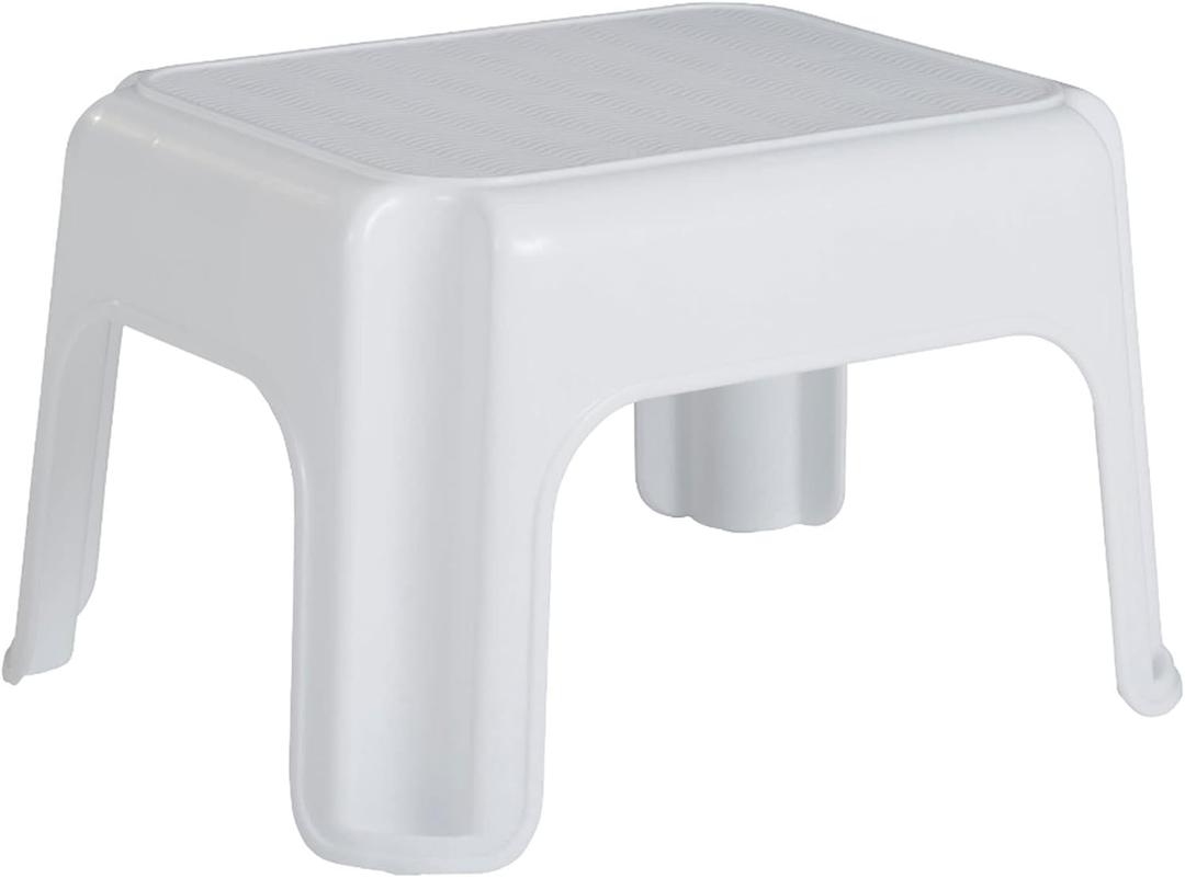 Rubbermaid Step Stool, 15.5"D x 12.5"W x 9.5"H
