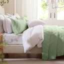 LEAONME Quilt Set King Size 3 Pieces, Lightweight Sage Green Bedspread-98''x106'', Soft Microfiber Summer Quilt, Luxurious Warm Coverlet Sets for All Seasons (Includes 1 Quilt, 2 Shams)