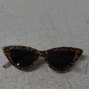 livho Retro Vintage Narrow Cat Eye Sunglasses for Women Clout Goggles Plastic Frame (Leopard)