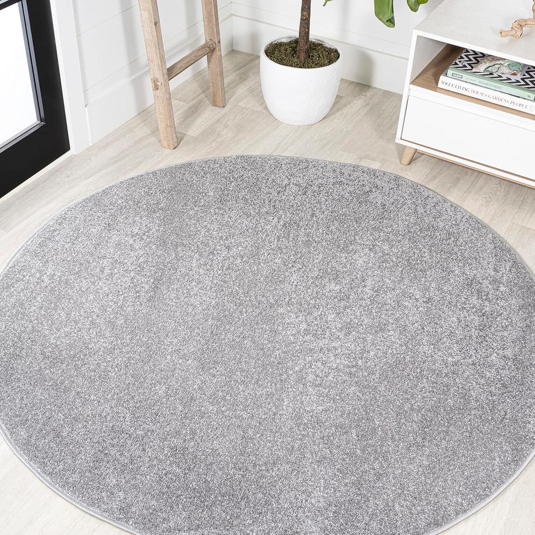 JONATHAN Y Haze Solid Low-Pile Gray 4' Round Indoor Area Rug, Coastal,Bohemian,Minimalist,Classic, Easy-Cleaning for Living Room,Bedroom,Kitchen,Pet Friendly,Non-Shedding (SEU100A-4R)