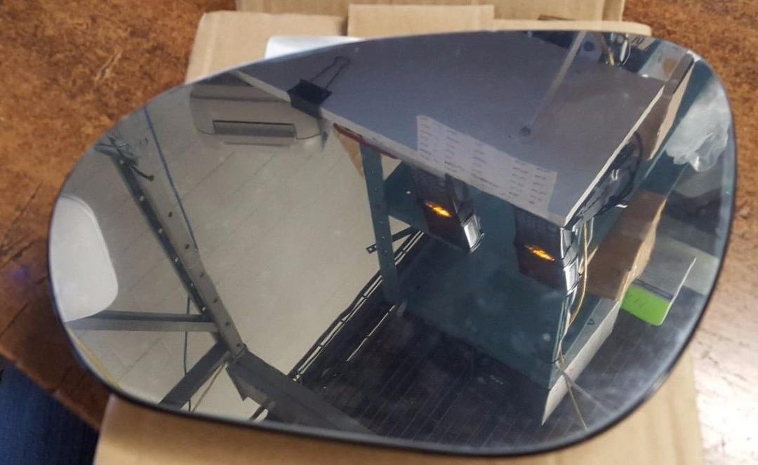 New OEM Nissan 09-14 Juke And 09-14 Cube LH (Drivers Side) Mirror Glass