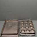 HONGBAKE 5 Piece Baking Pans Set Nonstick, Stackable Non Toxic Bakeware Sets with Diamond Texture, Oven Pan Set for Cooking, Includes Cookie Sheet with Rack, Cake Pan, Roasting Pan, Muffin Tin, Gold