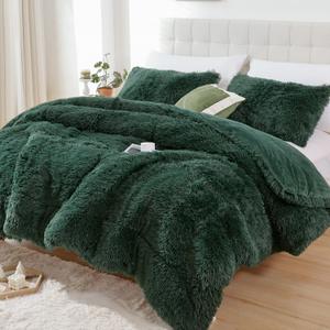 Smoofy Fluffy Queen Comforter Set, Faux Fur Comforter Set Queen Size, Luxury Fuzzy Bedding Set, Soft Shaggy Bed Set for All Season, 3 Pieces - 1 Comforter & 2 Pillowcases, Dark Green