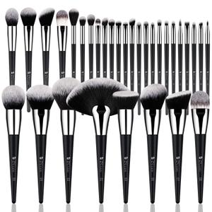 DUcare 32Pcs Makeup Brush Set, Black Kabuki Foundation Blending Brushes, Professional Face Eye Makeup Kit with Fan Concealer Contour Eyeshadow Brushes for Liquid Cream Powder