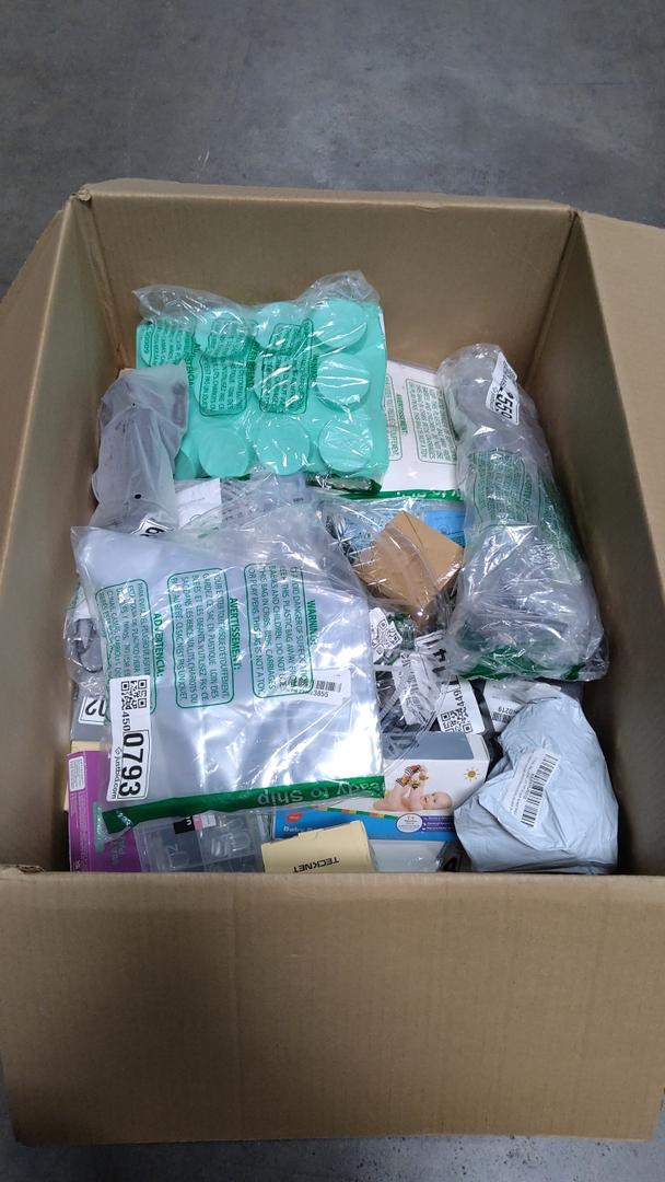 Box of Mixed Items
