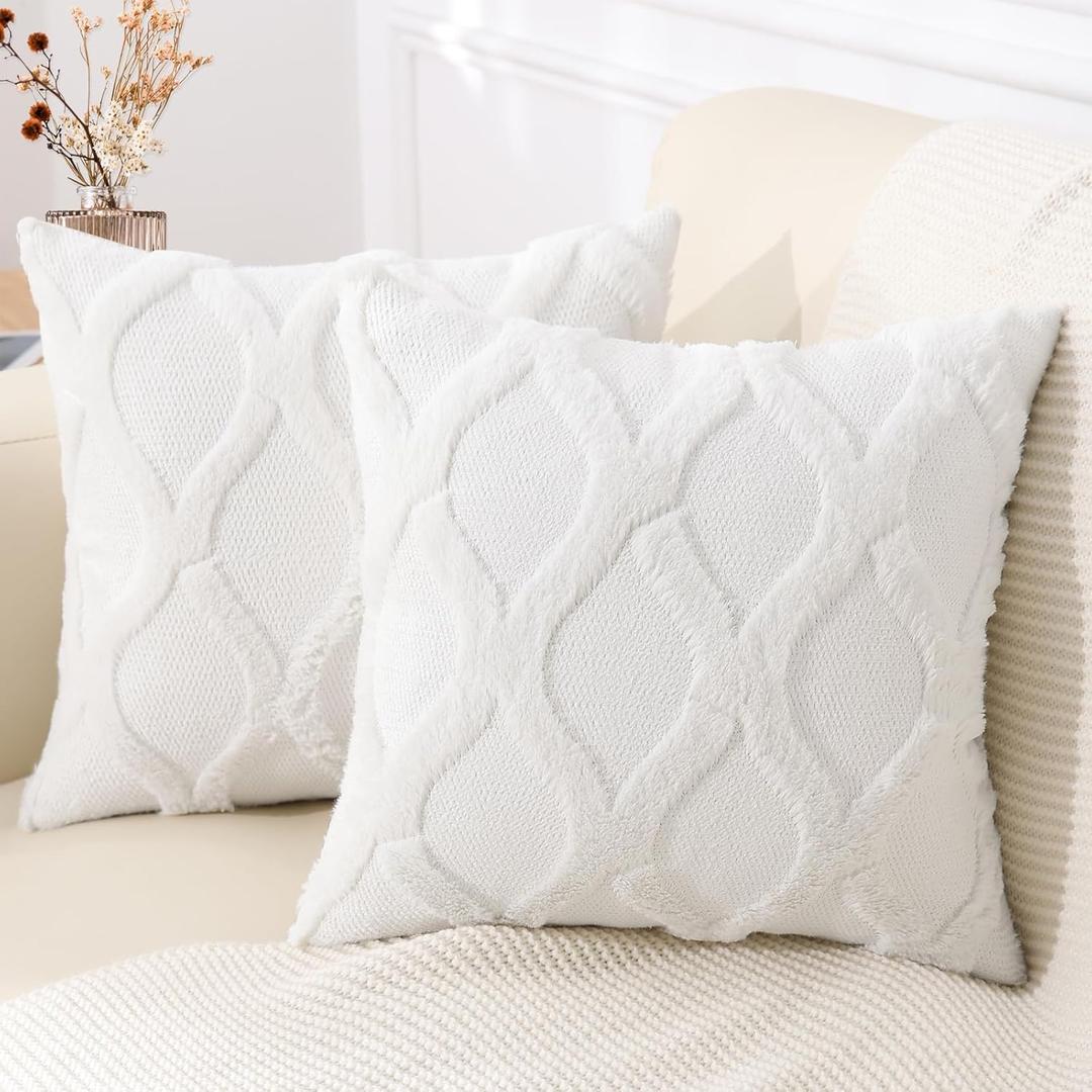 decorUhome Summer Throw Pillow Covers 20x20 Inch Set of 2, Soft Plush Faux Fur Wool Cream White Accent Couch Pillow Covers for Modern Farmhouse Bed Sofa Living Room