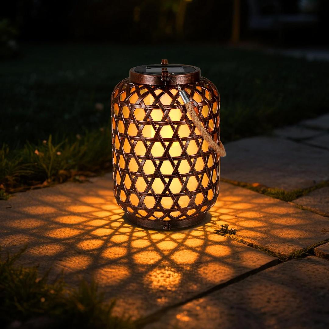 Solar Lantern Outdoor Waterproof, Hanging Solar Lantern with Flickering Flames, Birthday Gifts for Women Men, Outdoor Lights for Camping, Garden, Patio, Pathway, Yard Decor