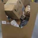 Pallet of salvage items
