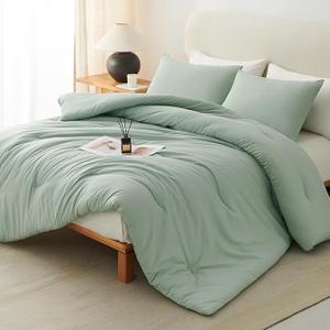 CozyLux Sage Green Comforter Set King Size, 3 Pieces Solid Breathable Quilted Style Bedding Sets, Luxury Fluffy Soft Microfiber Comforter for All Season(1 Comforter & 2 Pillowcases)