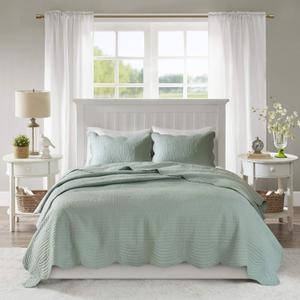 Madison Park Tuscany Quilt Set-Casual Damask Stitching Design Lightweight Coverlet Bedspread Bedding, Shams, King/Cal King(108"x96"), Medallion Seafoam 3 Piece