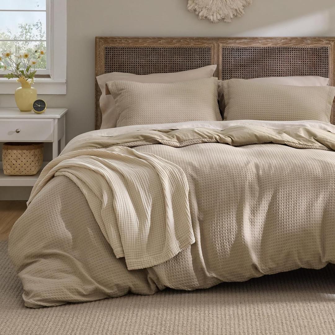 Bedsure Luxury Waffle Duvet Cover King Size - Textured Duvet Cover Set, Soft, Breathable Bedding Set (104"x90") with 2 Pillow Shams for All Season, Khaki, Comforter Not Included