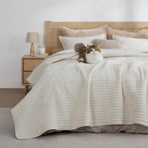 BEDELITE Velvet Quilt Set King Size, Luxury Velvet Comforter for All Season, Lightweight Soft Quilted Bedding Set, Striped Channel Oversized Bedspread Coverlet with 2 Pillow Shams, Ivory White