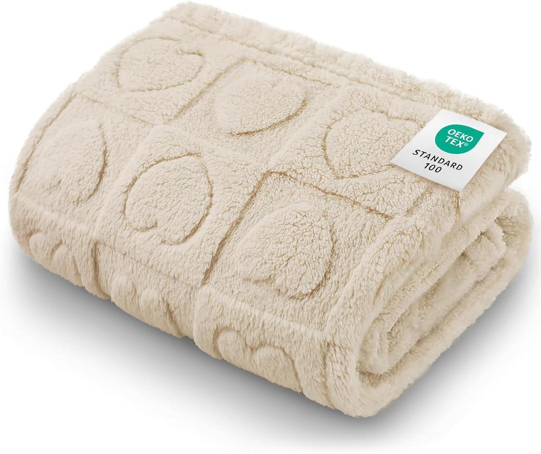 Luciphia Small Dog Blanket Washable Pet Bed Cover Soft Fluffy Puppy Blanket with Premium Fleece 300GSM Cozy Calming Cat Blankets for Indoor Cats Beige 30x20 inch