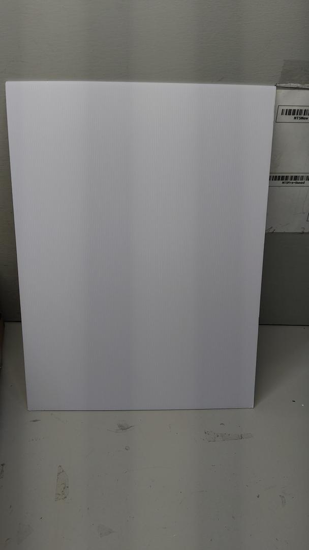 White Carbord 18x24 30cs