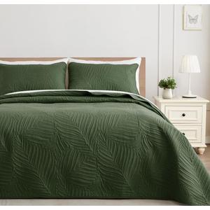 Exclusivo Mezcla King Size Quilt Bedding Set, Lightweight Olive Green Quilts King Size for All Seasons, Soft Microfiber Bedspreads Coverlets Bed Cover with Leaf Pattern, 3 Piece