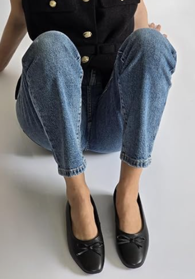 Women’s Modern Cutout Flats, Size 7