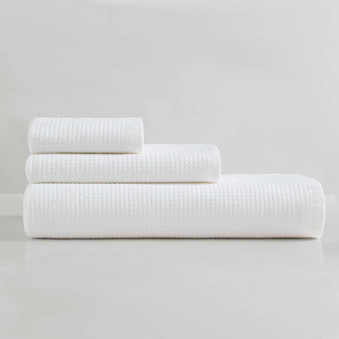 Calvin Klein - Bath Towels, Super Soft & Absorbent Cotton Towels, Oeko-Tex Certified (Eternity Solid White, 3-Piece)