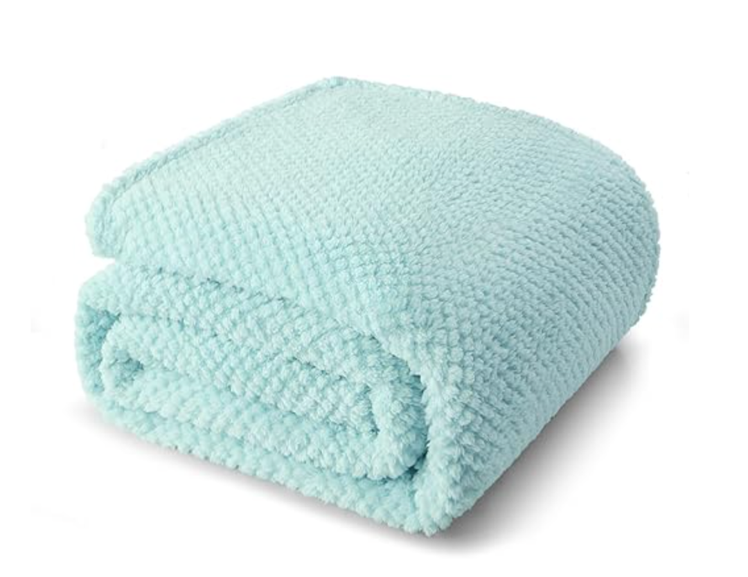 King Size Fuzzy Fleece Blanket for Bed, 90x104 Inch Fluffy Warm Soft Jacquard Blankets for All Season, Lightweight and Cozy, Ivory