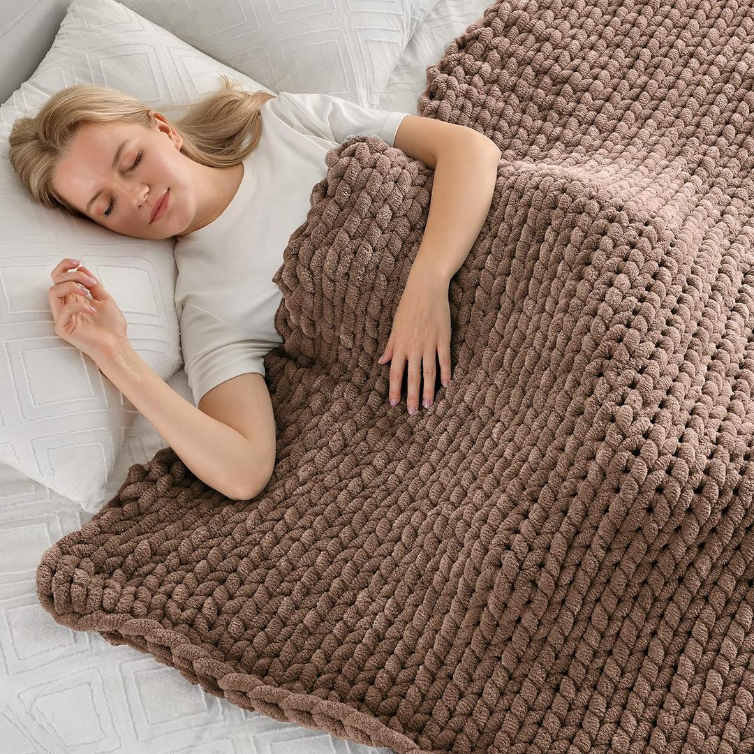 Maetoow Tighter Version Chenille Chunky Knit Blanket Throw 5x060 Inch, Handmade Warm & Cozy Blanket Couch, Bed, Home Decor, Soft Fleece Banket, Boho Thick Blankets and Giant Yarn Throws, Brown