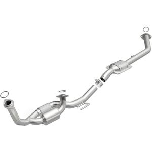 MagnaFlow Direct-Fit Catalytic Converter 52457 (Federal/EPA Compliant)