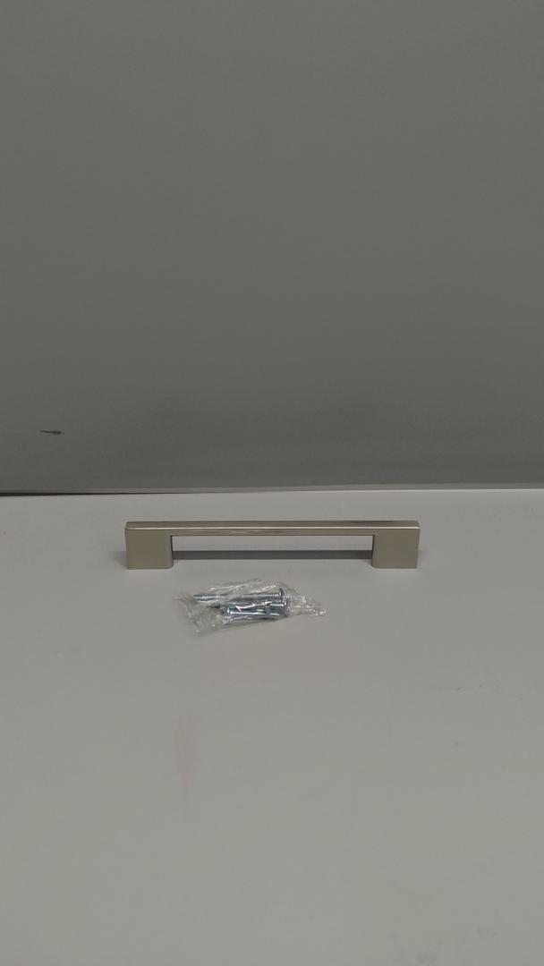 Handle Silver Brushed 6 1/4"